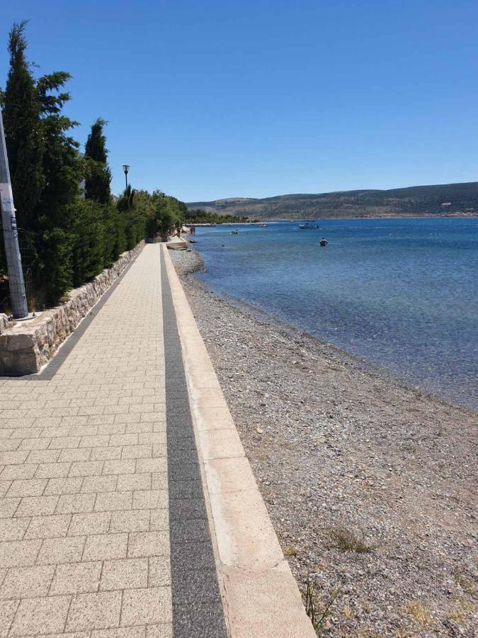 Vito Apartment Starigrad Paklenica Exterior photo