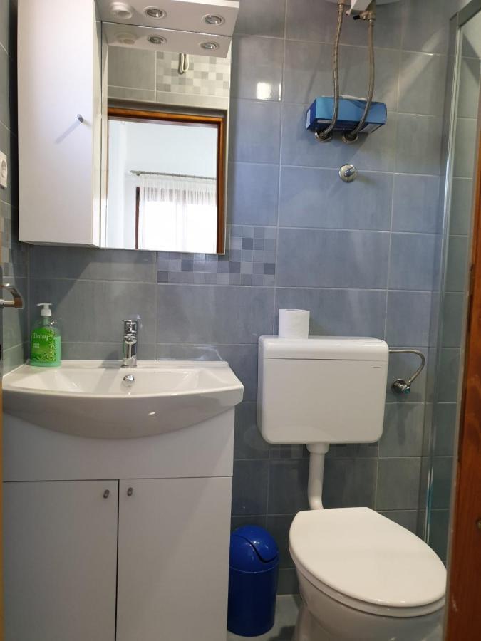Vito Apartment Starigrad Paklenica Exterior photo
